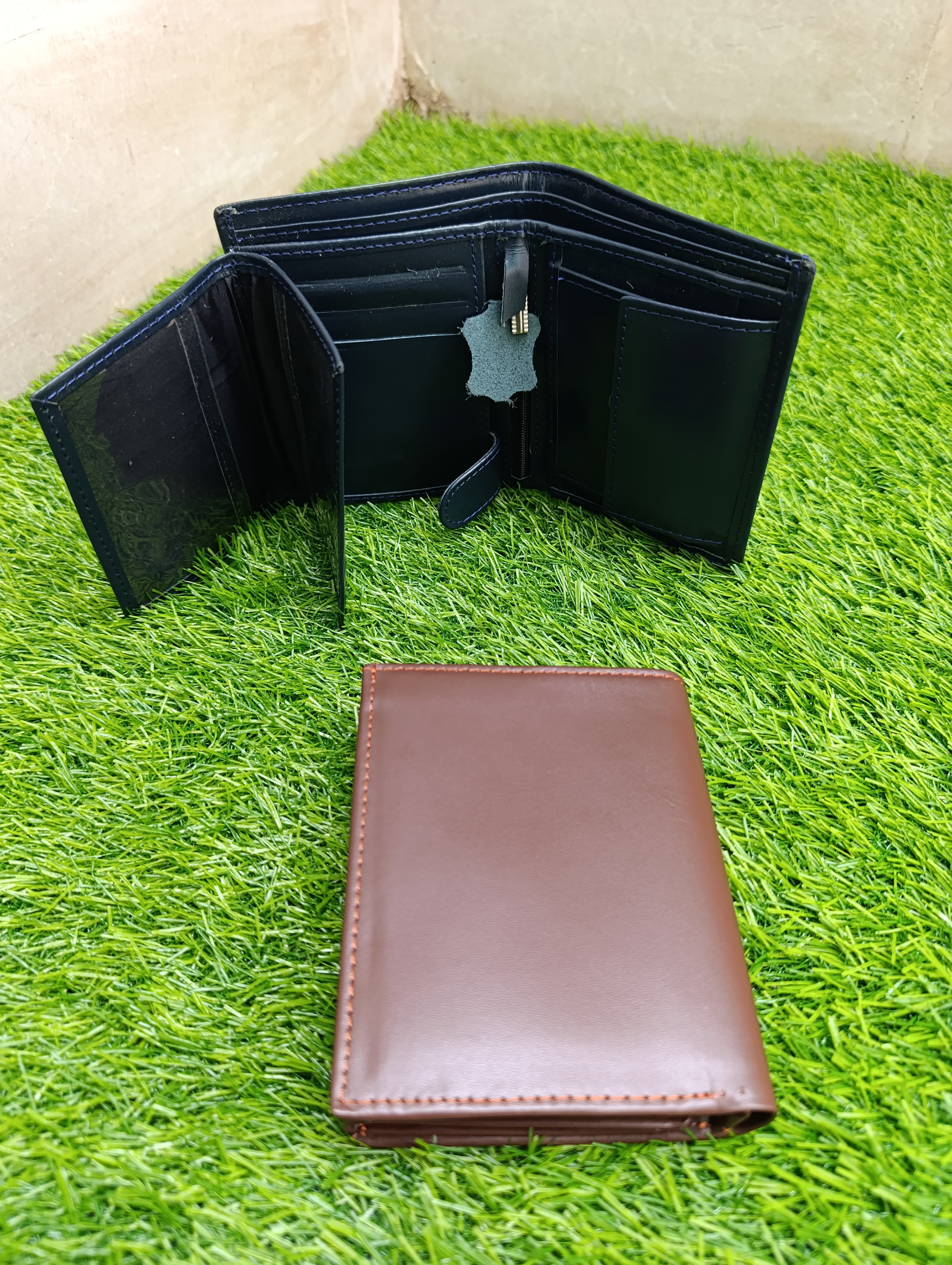 UpFold "Vertical Elegance, Everyday Ease 100% Genuine Leather."